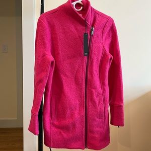 Nicole Miller lightweight wool coat. Pink.
